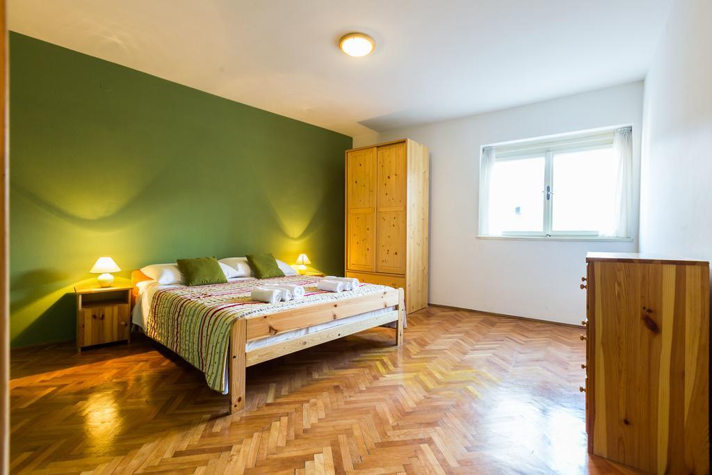 Lavender Apt. W. Balcony In Old Town ザダル 部屋 写真