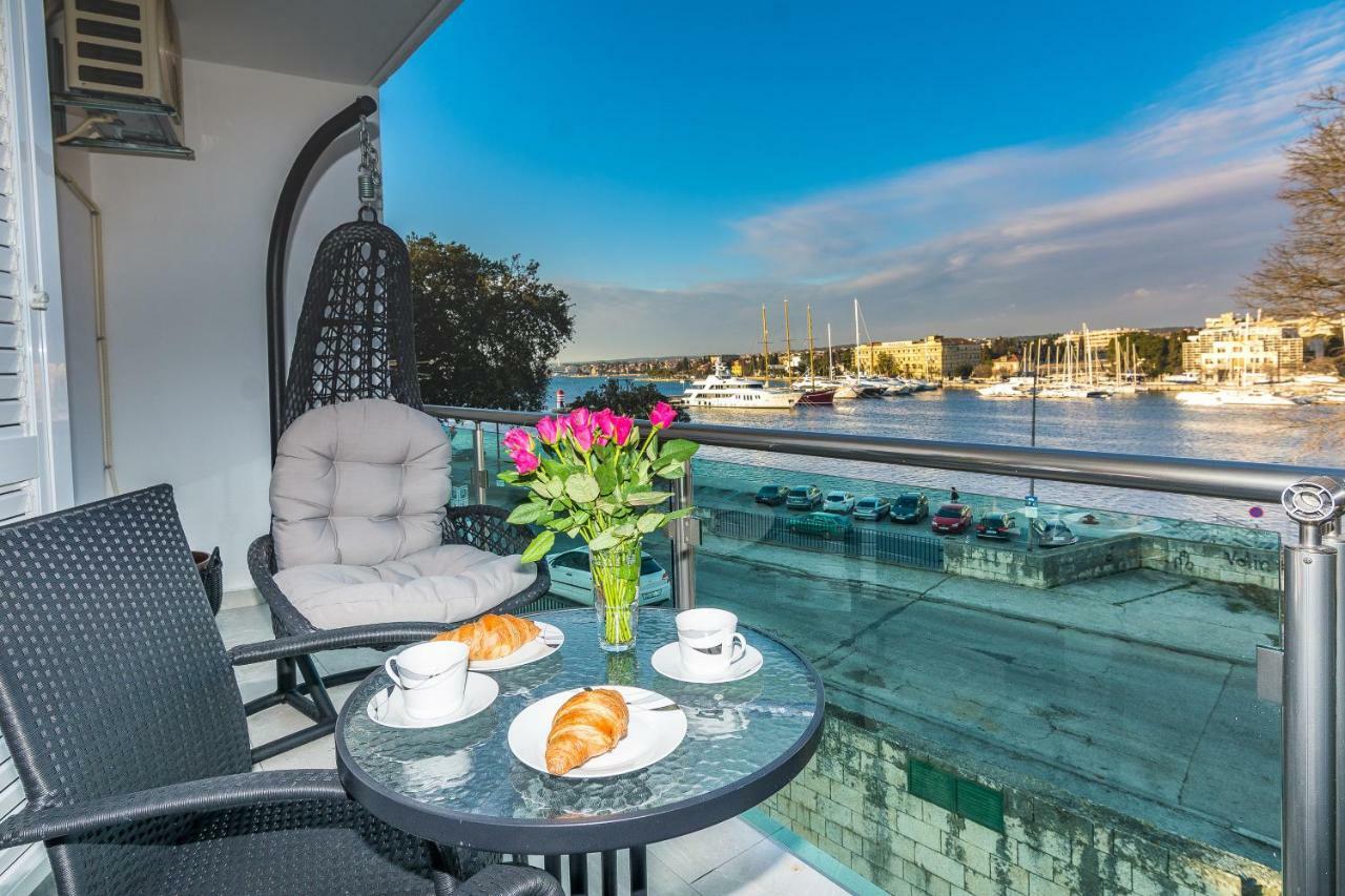 Lavender Apt. W. Balcony In Old Town ザダル エクステリア 写真